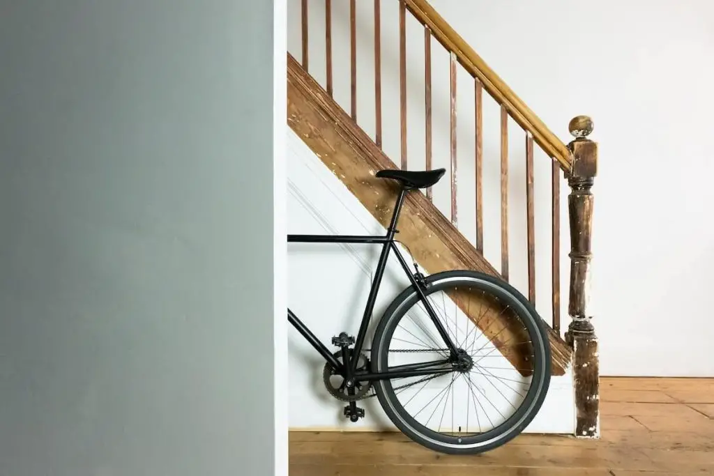Store your fixie next to the stairs