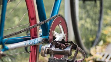 Retro Blue Fixed Gear Bike Crankset